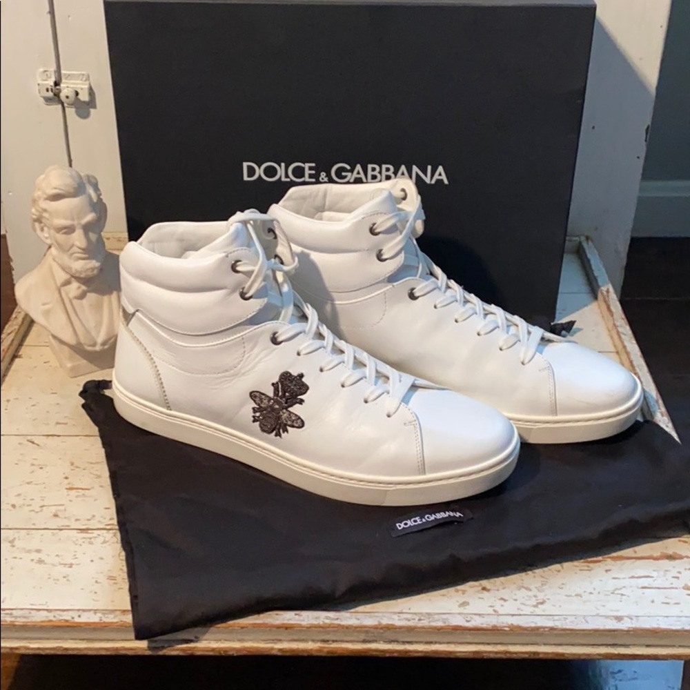 Men’s Dolce & Gabbana Embroidered Bee Hi Top Sneakers 10